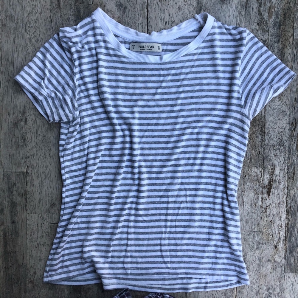 ADORABLE 😍PULL&BEAR TOP